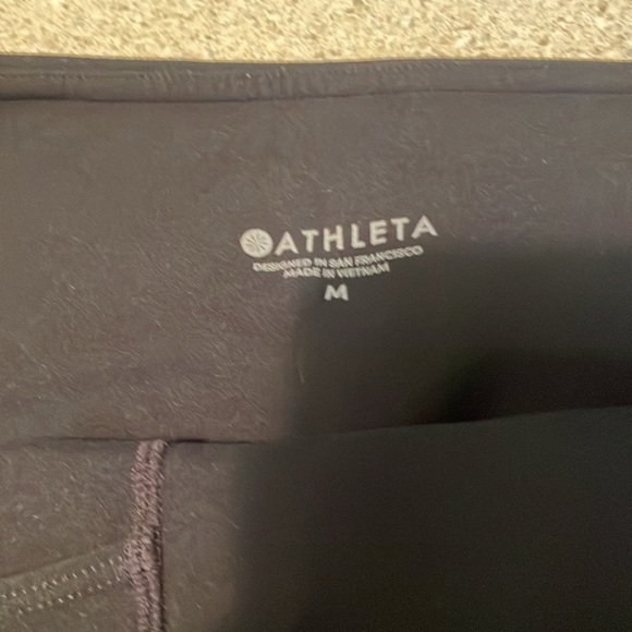 Athelta Capri length leggings size Md - Picture 5 of 5